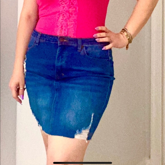 🚨SALE 🚨 5 items for only $25!! - Picture 4 of 5